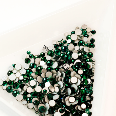 Стразы стекло MIX ss4-ss10 205 Emerald (пакет 400 штук)